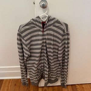 Medium size Oakley zipper hoodie